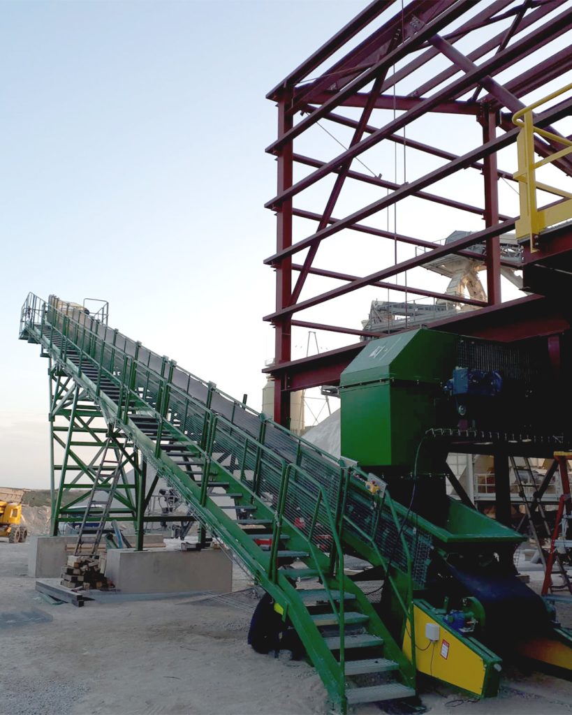 Productos y servicios: cintas y máquinas a medida para ingenierías del sector minero - Cintas transportadoras
