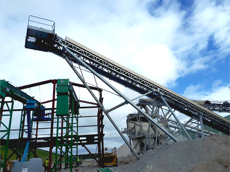 Cintas transportadoras
industriales para materiales
pesados y residuos exterior minería